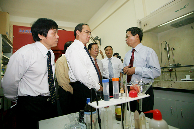 Một số hình ảnh hoạt động của các Phòng thí nghiệm ĐHQGHN